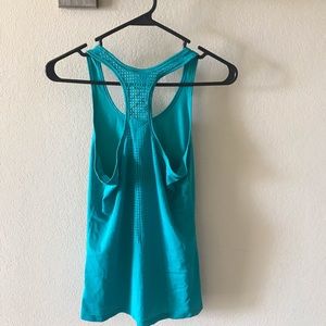 Gently used like new Nike dry-fit tank